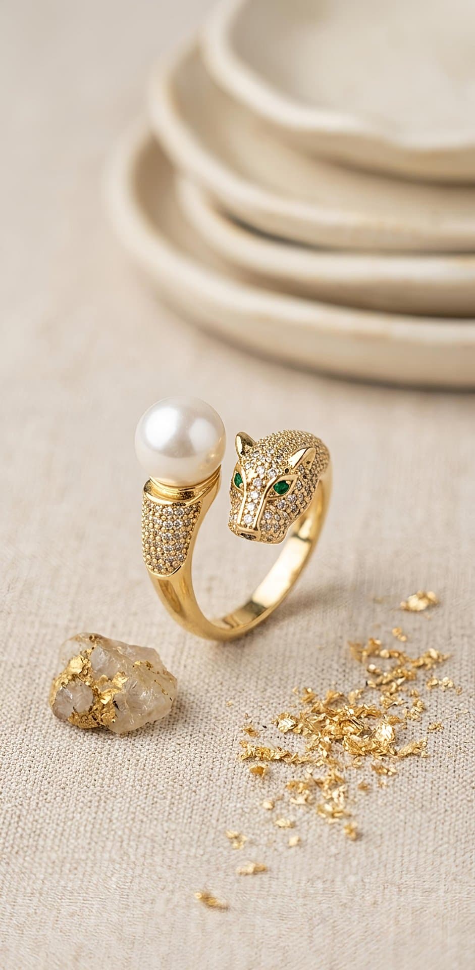 Emerald Eye Panther Pearl Ring